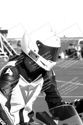 media/Apr-10-2022-SoCal Trackdays (Sun) [[f104b12566]]/Around the Pits/